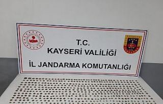 Jandarmadan tarihi eser operasyonu; 550 adet sikke...