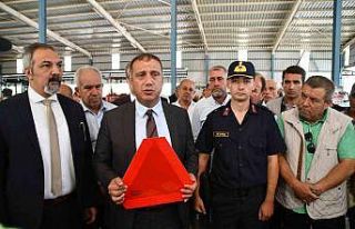 Jandarmanın ‘Reflektör Tak Görünür Ol’ Kampanyası...