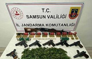 Jandarmanın uyuşturucu baskınından cephanelik...