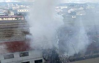 Japonya’da tren istasyonunda yangın