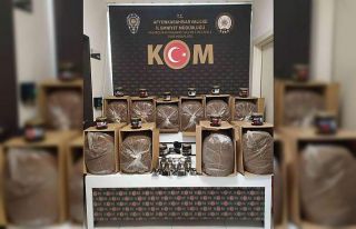 Kaçak tütün operasyonunda 1 kişi gözaltına alındı