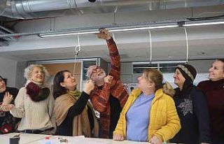 Kadınlar ve gençler için ‘Mobilya Akademi’