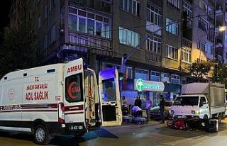 Kamyonetin çarptığı motosiklet sürücüsü yaralandı