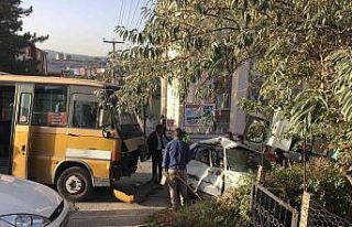 Karabük’te dolmuş otomobille çarpıştı: 2 yaralı