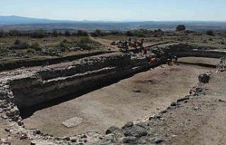Karacahisar Kalesi’ndeki hayati yapının yüzde...