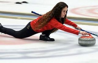 Karbeyaz curlıngte fırtına gibi esti