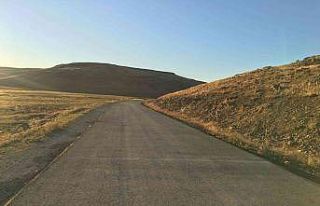 Kars’ta köy yollarının yapımı sürüyor