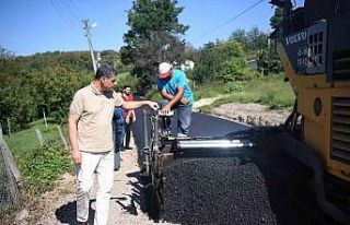 Kartepe’nin 3 mahallesinde üstyapı çalışması...