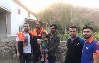 Kaybolan 4 yaşındaki çocuk 11 km uzaktaki köyde...