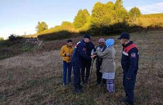 Kayıp olarak aranan yaşlı adam uyurken bulundu