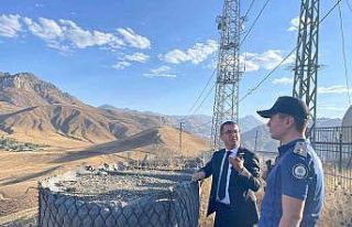 Kaymakam Daştan, üs bölgesinde incelemelerde bulundu
