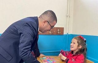 Kaymakam’dan öğrencilere anlamlı ziyaret