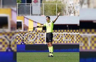 Kayserispor-Antalyaspor maçını Bahattin Şimşek...