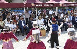 Kemer’de İlköğretim Haftası kutlamaları yapıldı