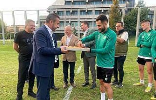 Kestel Belediye Başkanı Önder Tanır’dan Bursaspor’a...