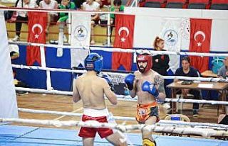 Kick boks heyecanı Denizli’de yaşandı