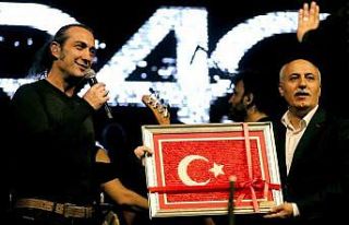 Kıraç’tan Yenişehir’de muhteşem konser