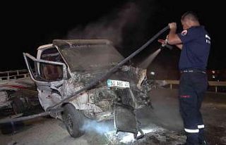 Kırıkkale’de feci kaza, kamyonet ikiye bölündü:...