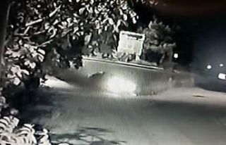 Kontolden çıkan otomobil karşı şeride geçip...