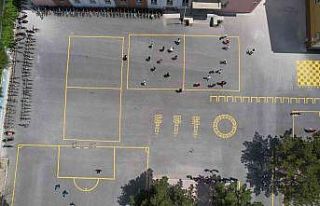 Konya Büyükşehir Belediyesi, 290 okulda oyun alanları...