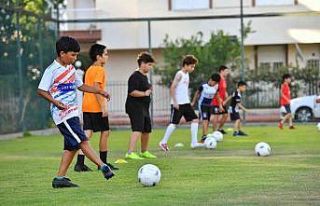 Konyaaltı Belediyesi’nin güz dönemi spor kurslarının...