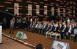 Konya’nın otomotiv devlerine plaket verildi