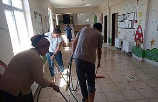 Köy öğretmenleri okulu yeni eğitim yılına hazırladı