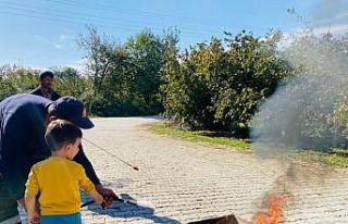 Küçük itfaiyeciler yangın söndürdü