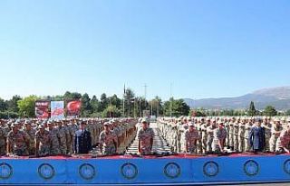 Kütahya’da acemi eğitimlerini tamamlayan 797 er...