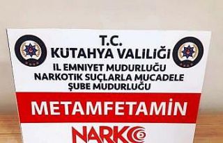 Kütahya’da şüpheli araçta uyuşturucu ele geçirildi