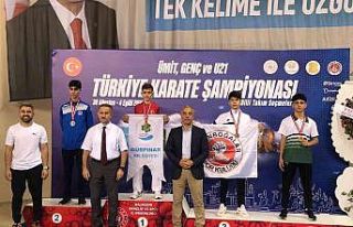 Manisa BBSK’lı karateciler başarısını perçinledi