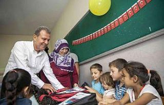 Mersin Büyükşehir Belediyesi 18 bin okul çantası...
