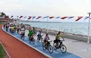 Mersin’de bisikletseverler ’Bisiklet Turu’nda...