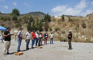 Mersin’de orman personeline silah eğitimi verildi
