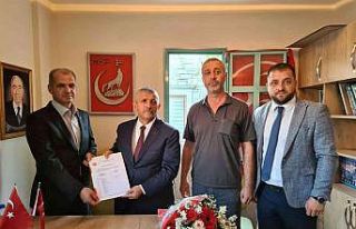 MHP Foça İlçe Başkanlığında bayrak değişimi