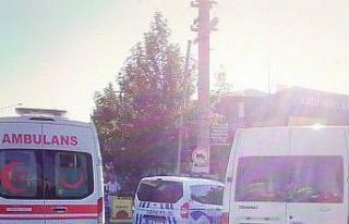 Minibüsün çarptığı yaya yaralandı