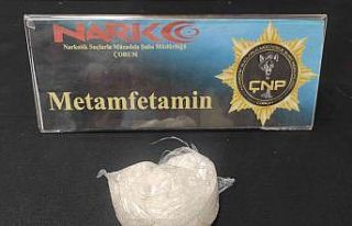 Narkotik ekiplerinden uyuşturucu satıcılarına...