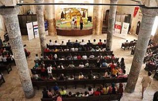 “Nefes Almadan” tiyatro oyunu izleyenlerden tam...