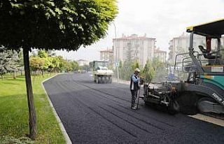 Nevşehir sokaklarında asfalt serimi devam ediyor