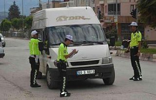 Niksar’da öğrenci servisleri denetlendi