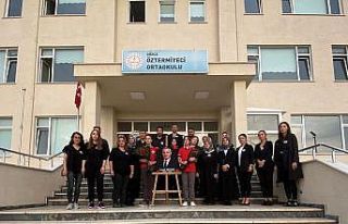 Öğrencileri Varol hocayı unutmadı