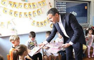 Öğrencilerin heyecanlarına ortak oldu