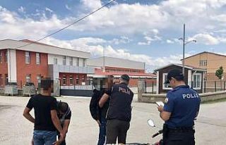 Okul giriş ve çıkışlarında sıkı denetim