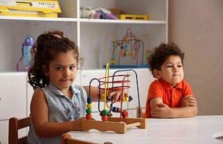 Okul öncesi ve birinci sınıflar eğitime başladı