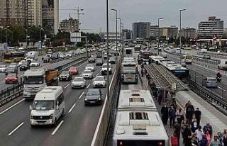 Okullar açıldı, İstanbul’da trafik yoğunluğu...