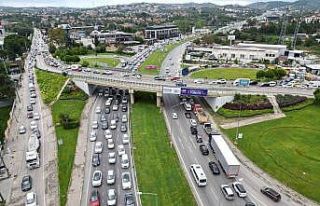 Okullar açıldı trafik kilitlendi.. O anlar havadan...