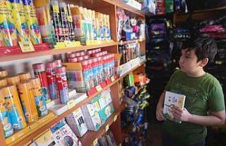 Okulların açılmasına günler kala kırtasiyelerde...