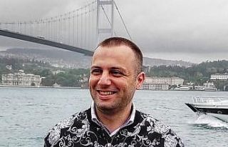 OMÜ’lü öğretim görevlisi 13. ödülünü aldı