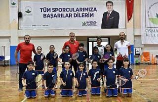 Osmangazi’de geleceğin badmintoncuları yetişiyor