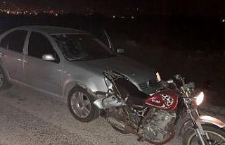 Osmaniye’de otomobil motosiklete çarptı: 2 yaralı